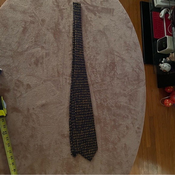 100% Silk Kailong Tie - Picture 7 of 7